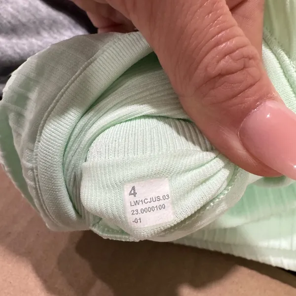 Lululemon Ebb to Flow Mint Green Fitted Crop Tank Top - Image 4