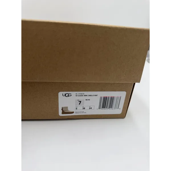 Women's UGG Classic Mini Cabelle Chestnut Suede/Knit Boot Sz 7 New In Box - Image 9
