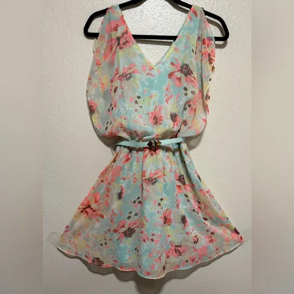 Candie’s Layered Floral Flutter Mini Dress | Soft Romantic Silhouette - Image 2