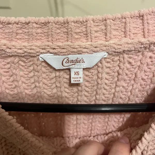 Pink sweater - Image 2