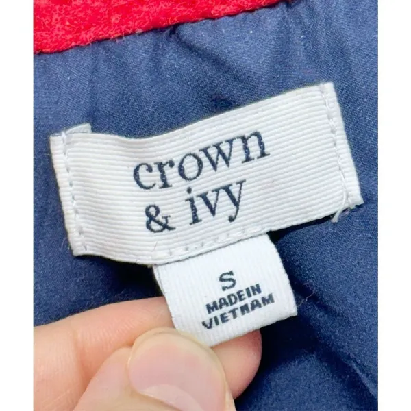Crown & Ivy Red Sherpa Fleece Full Zip Vest Navy Trim Size Small - Image 6
