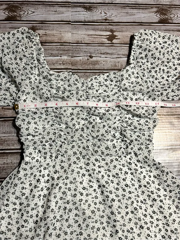 Altar’d State White Floral Puff-Sleeve Boho Mini Dress Size medium - Image 5