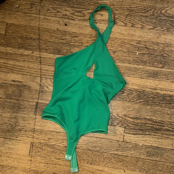 NBD emerald green wrap neck bodysuit - Image 2