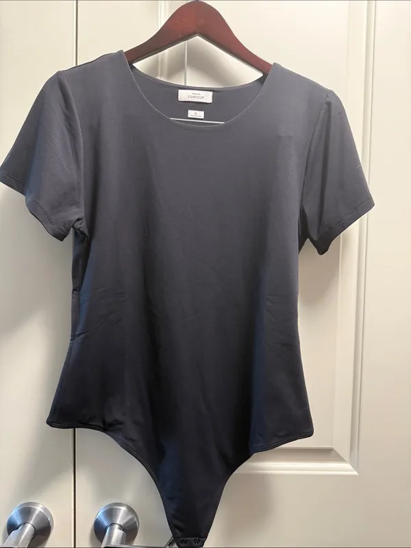 Aritzia Babaton Contour Crew Shortsleeve Bodysuit Black XL - Image 4