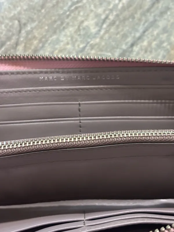 Marc by Marc Jacobs wallet - Image 4