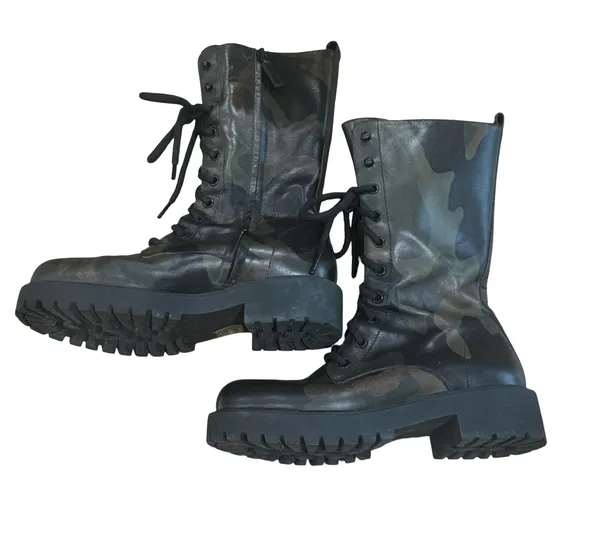 Michael Kors Brenna runway camo leather lace-up boots - Image 9