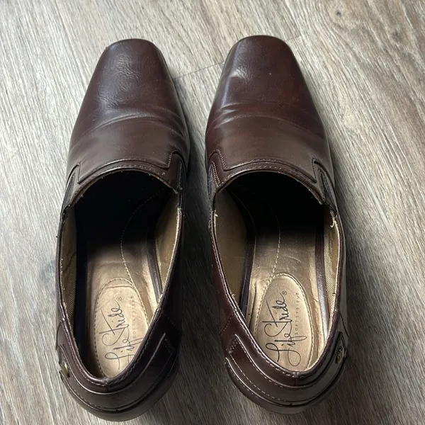 Life Stride Brown Leather Heeled Loafers Size 9 Medium - Image 7