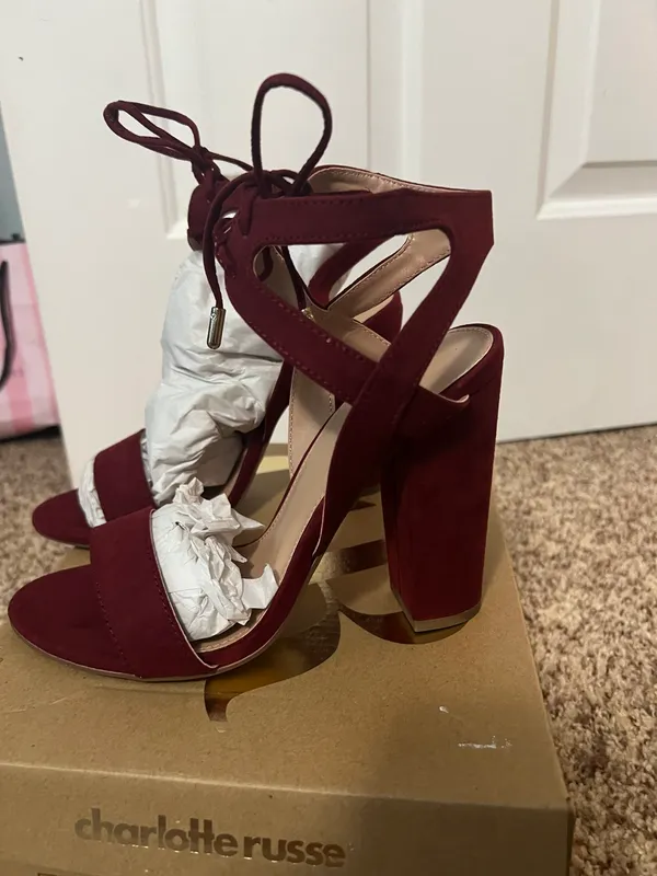 Charlotte Russe Burgundy Velvet Heels - Image 3