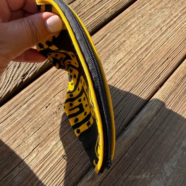 Unbranded Women's Yellow and Black Bag - Image 4