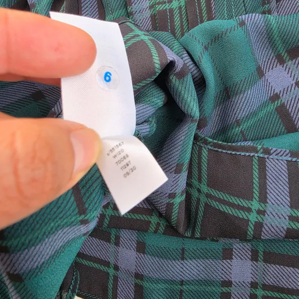 Ann Taylor Green Plaid Mock Neck Pintuck Blouse Long Sleeve Large - Image 6