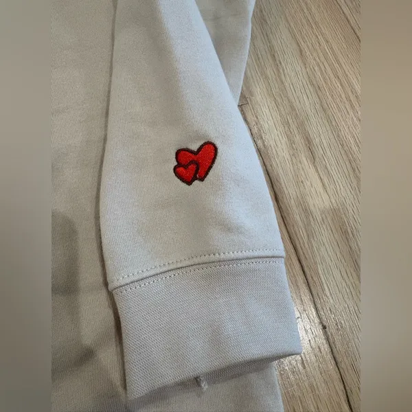 NWOT “Auntie” Crewneck Sweatshirt Tan - Image 4