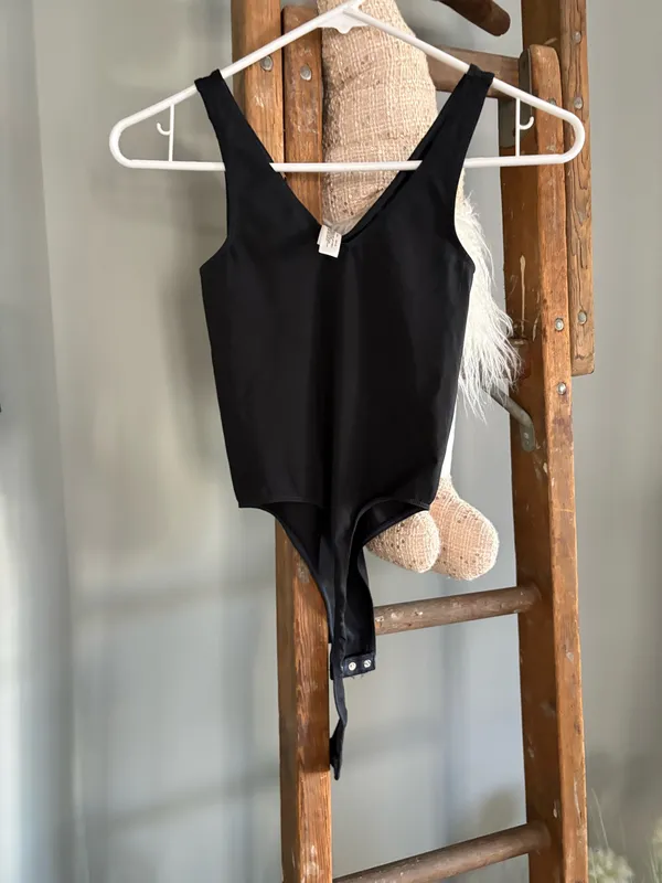 Victoria's Secret size small black v neck jumpsuit - Image 2