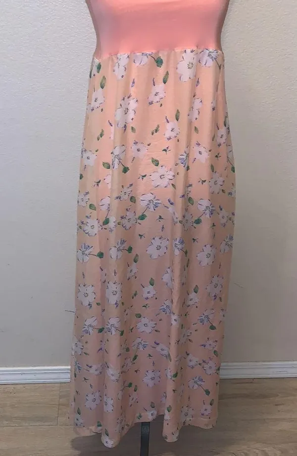 Light pink floral stretchy lined strapless Summer maxi dress - Image 3