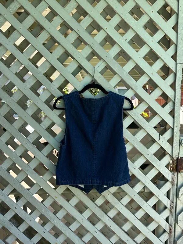 Denim Forum The '90s Boyfriend Denim Vest - Image 8