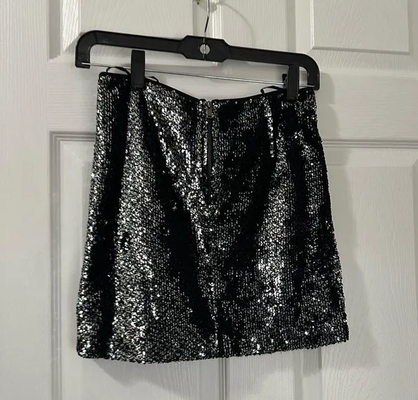 Forever 21 Silver sequin mini skirt cocktail  - Image 2