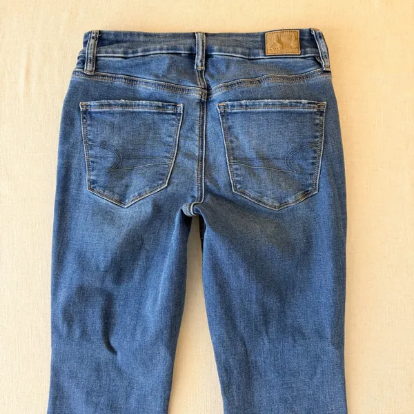 American Eagle Curvy High-Rise Skinny Kick Jeans Womens 2 Short Blue - Image 11