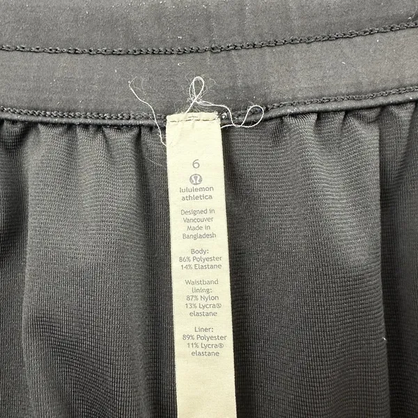 Lululemon Tracker Shorts V‎ Low Rise 4" Black White Floral Athletic Women's 6 - Image 6