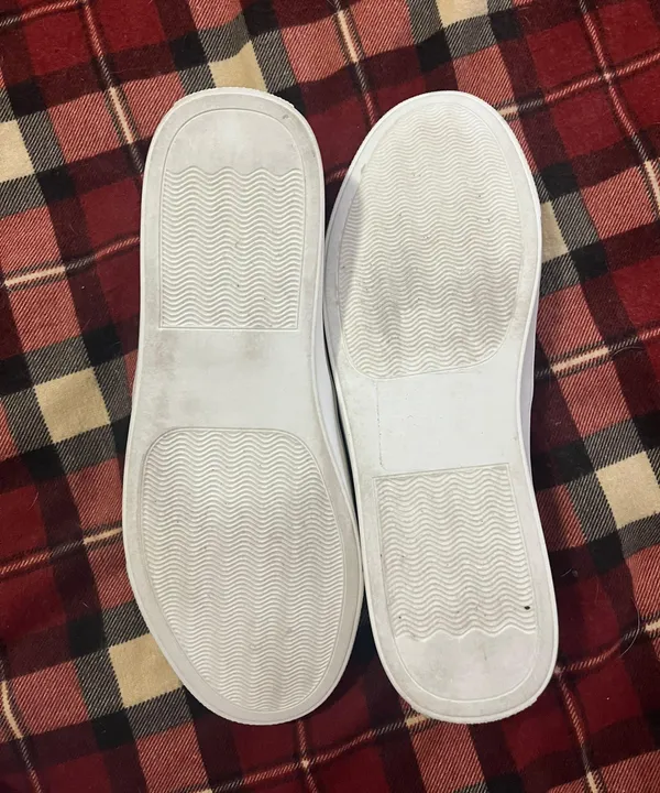 Steve Madden Slip On Sneaker - Image 3