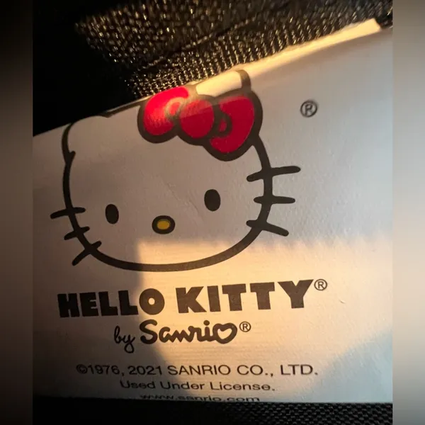 SANRIO | Hello Kitty small bow face, 3D ears, backpack. - Image 4