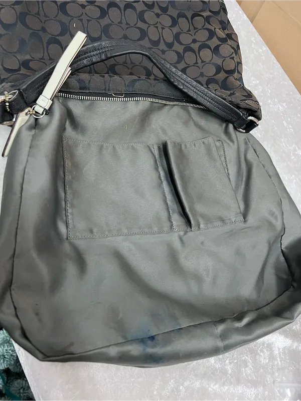 Coach Signature Hobo Bag in Black/Brown signature print canvas monogram pattern - Image 9
