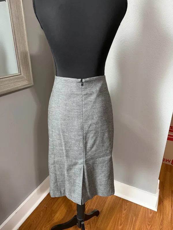 Reiss Elly Gray Pencil MIDI Skirt Size 8. - Image 4