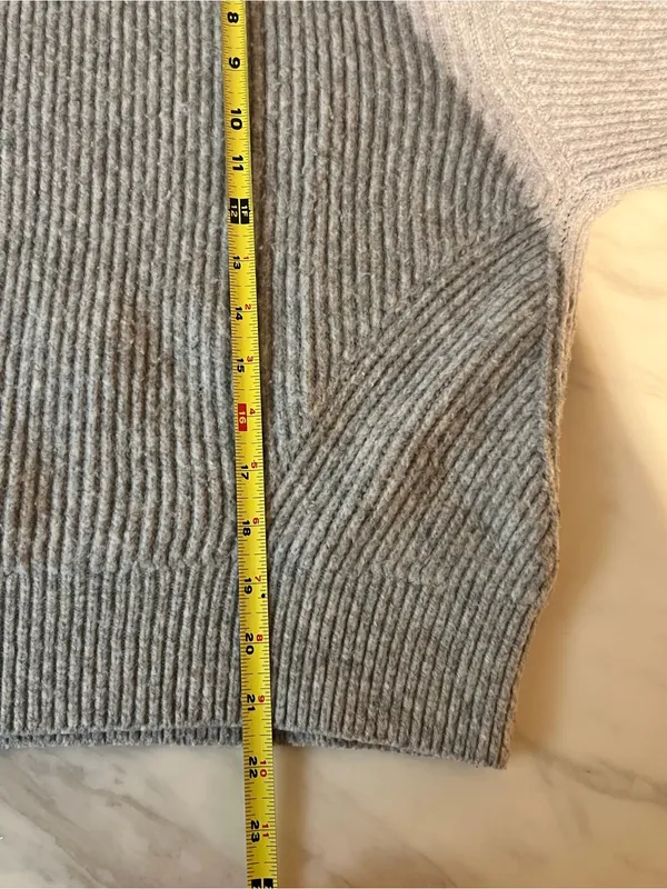 H&M Womens Small Gray Chunky Ribbed Turtleneck Oversized Sweater - Image 4