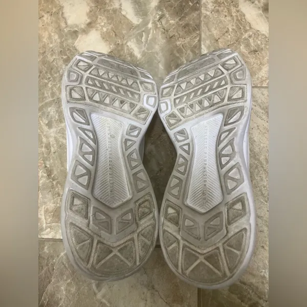 APL Athletic Shoes Techloom Bliss Slip On 7.5 - Image 7