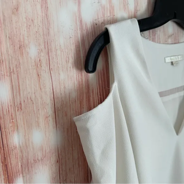 Cooper & Ella White V Neck Cold Shoulder Long Sleeve Double Layer Blouse Size M - Image 5
