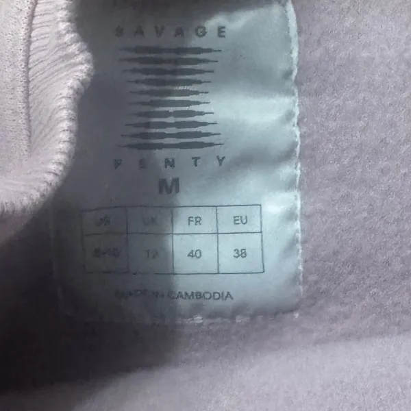 Savage X Fenty Lavender Crewneck Sweatshirt Lounge Medium Minimalist Casual‎ - Image 4