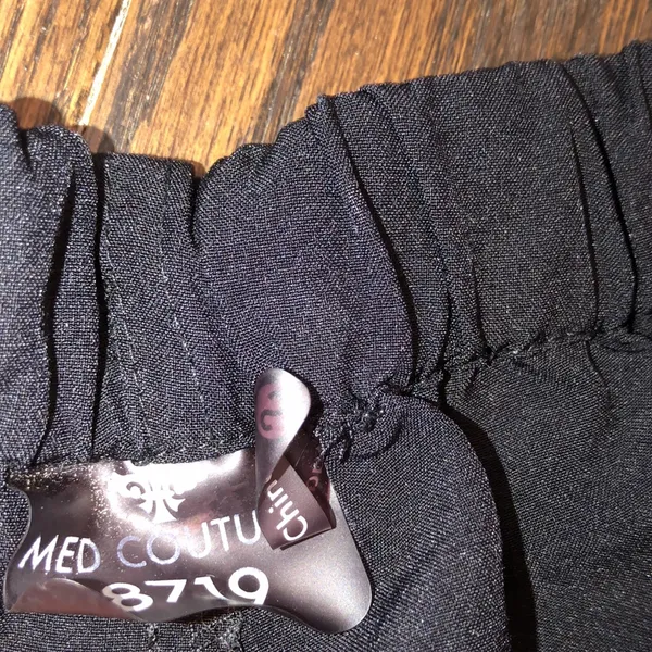 MED COUTURE nurses scrub pants in black color size small - Image 3