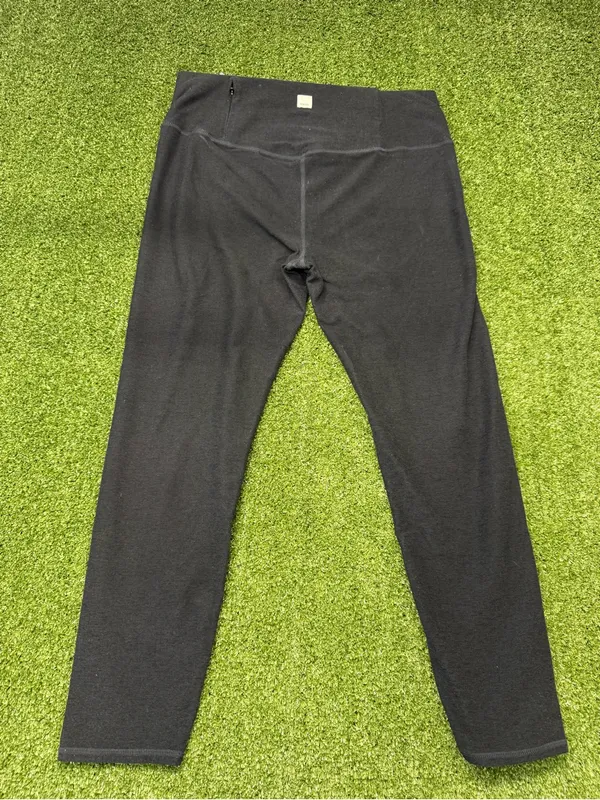 Vuori Clean Elevation Legging‎ Tight 7/8 Black Heather Workout Casual High Rise - Image 4