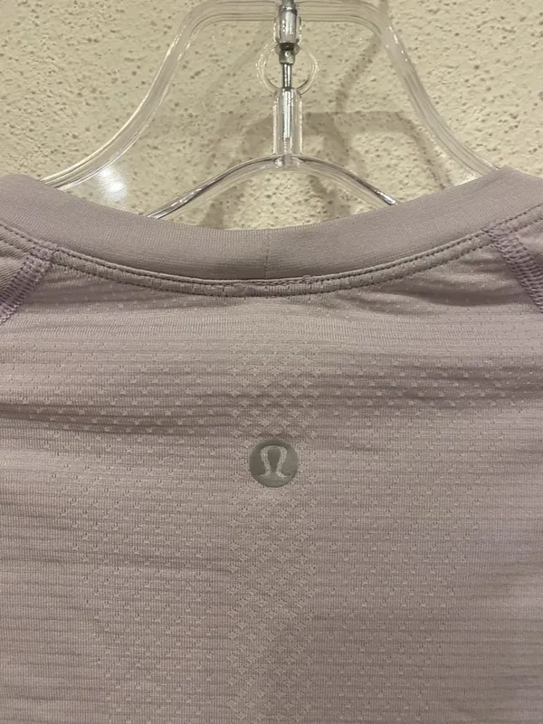 Lululemon Swiftly Tech Shirt Womens 6 Purple Long Sleeve Crewneck Running - Image 4