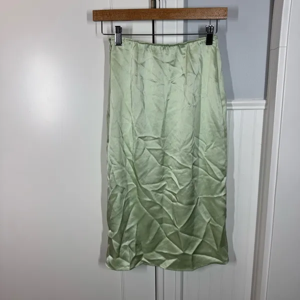 Abercrombie & Fitch Light Green Midi Satin Skirt with Slit‎ Size XXSP - Image 7