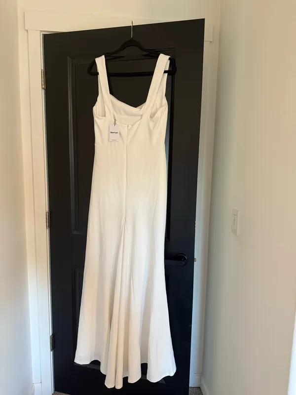 NWT Showpo Tabitha maxi dress size 10 - Image 11