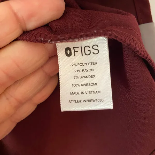 FIGS Burgundy Red Purple Aburi Fitted Scrub Top Uniform Women's size Small - Image 9