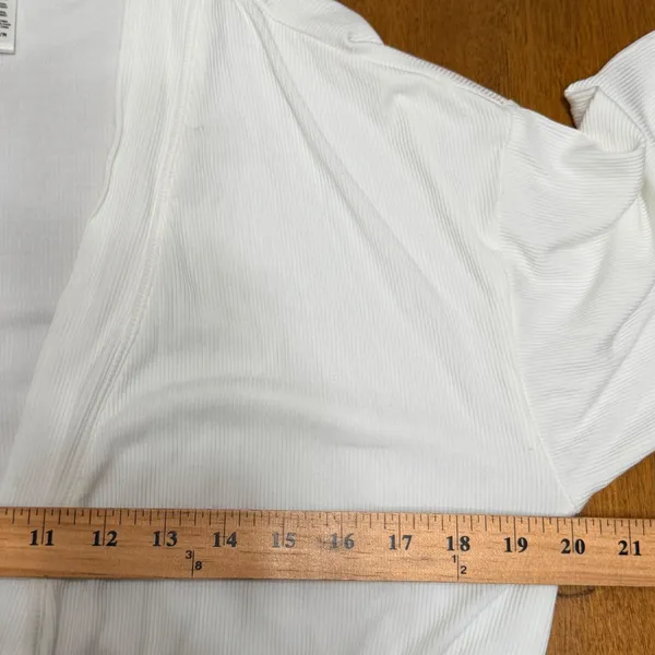 Skims Soft Lounge Wrap Robe Marble(white) Long Sleeve Size Medium Cozy - Image 11