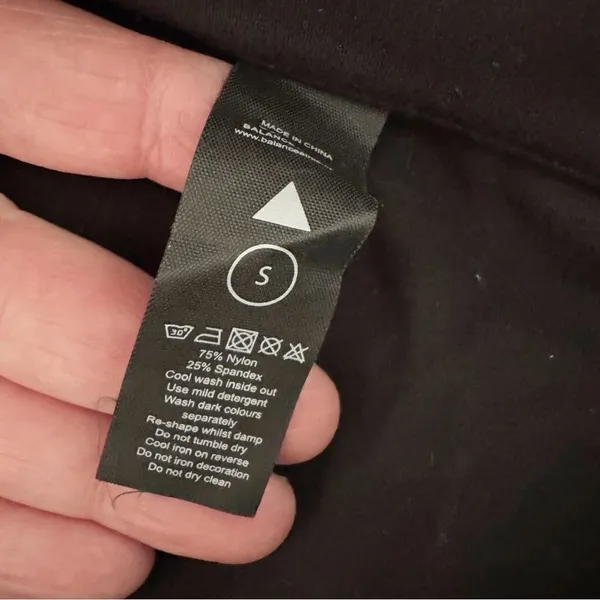 Balance Athletica | THE REFINE CROPPED ZIP in BLACK Size S - Image 6