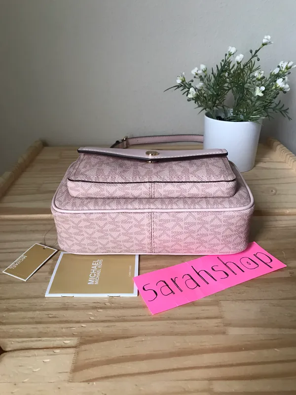 Michael Kors Purse - Image 6