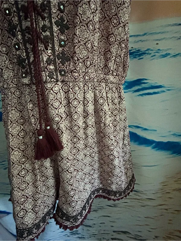 American Eagle Boho Lace-Up Tassel Romper in Cream & Burgundy SM NWOT - Image 4