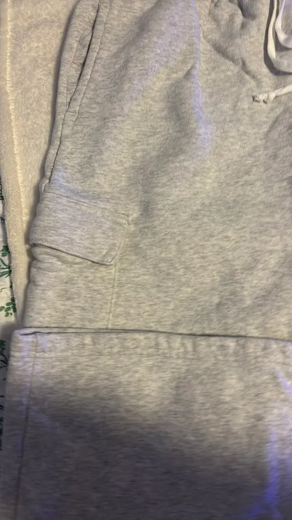 Brandy Melville Cargo Sweatpants - Image 3