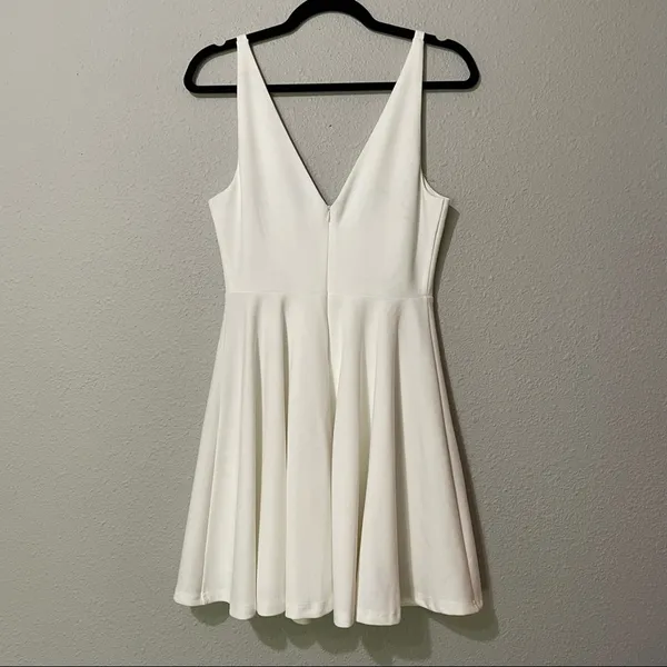 Lulus White V Neck Sleeveless Fit & Flare Mini Dress Womens M Bridal Prom Formal - Image 7