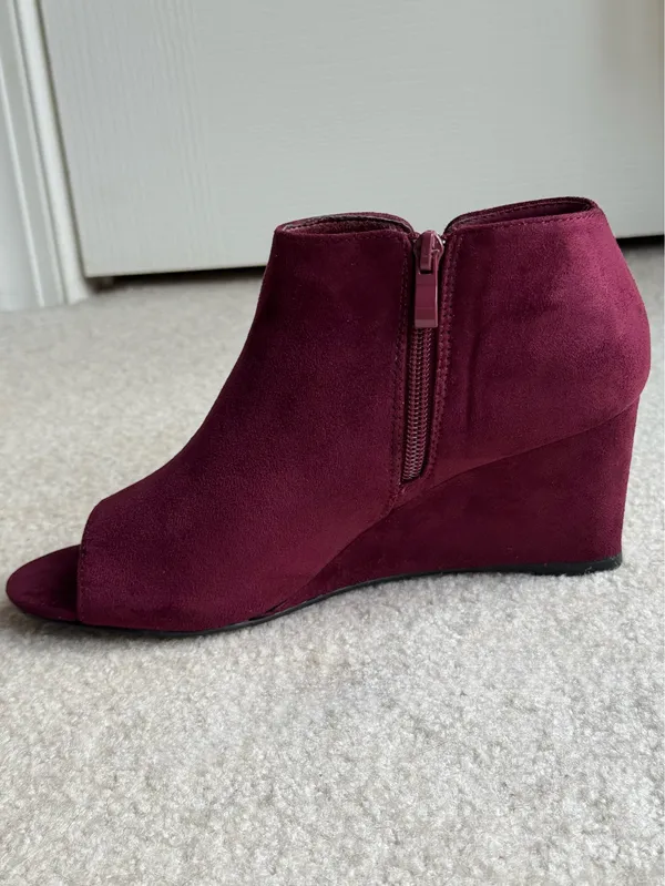 Burgundy, suede, journeys end wedge shoes - Image 7