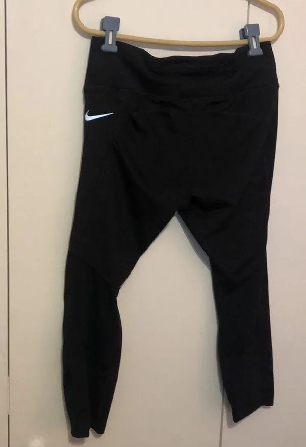 Nike Dri-Fit Black Leggings Large - Image 4