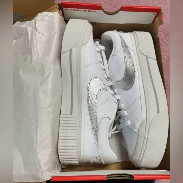 Nike Court Legacy Lift White Silver Sneakers Women 11 Men 9.5 NIB HQ2307-100 - Image 9