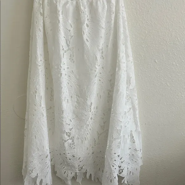 Elegant White Lace Halter Dress by EillyBazaar - Image 6