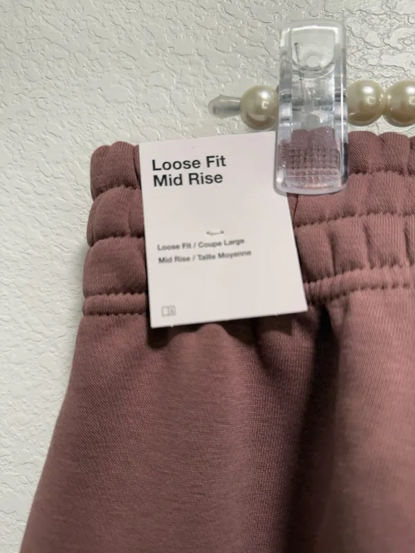 Pink Nike sweatpants with black logo - Image 4