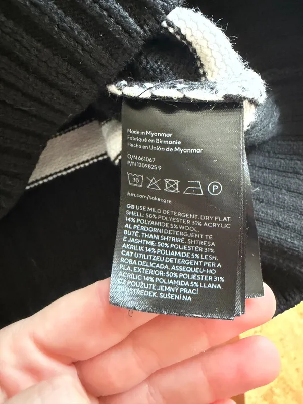 Black & White Striped Crewneck Sweater - Image 4