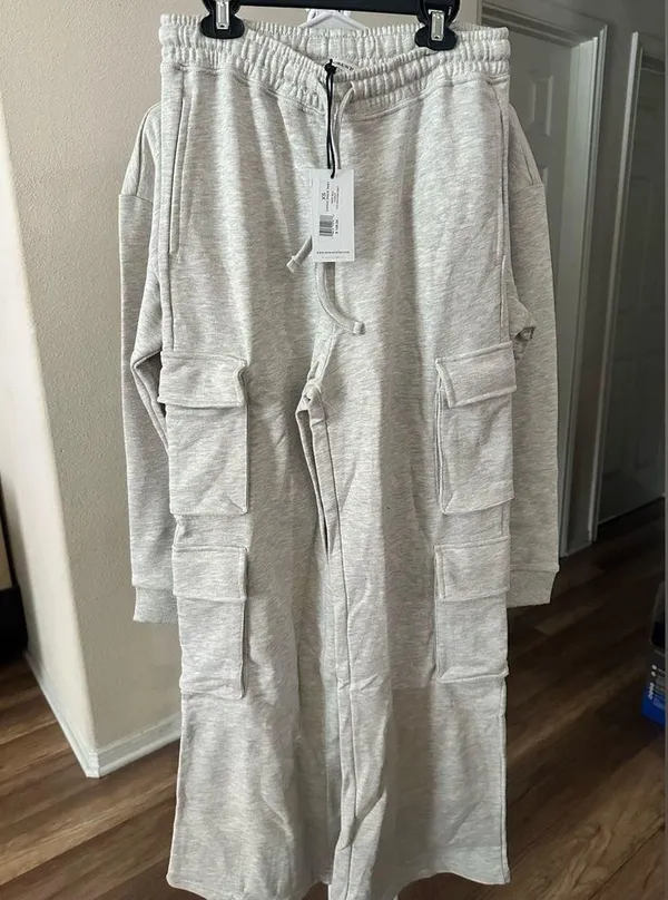 NWT WeWoreWhat Light Gray Zip-Up crop hoodie and Joggers Set XS - Image 6