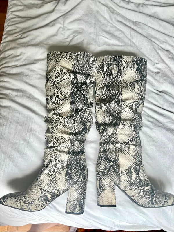 Lulu's White and Black Snake-Print Slouchy Block Heel Boots - Image 6