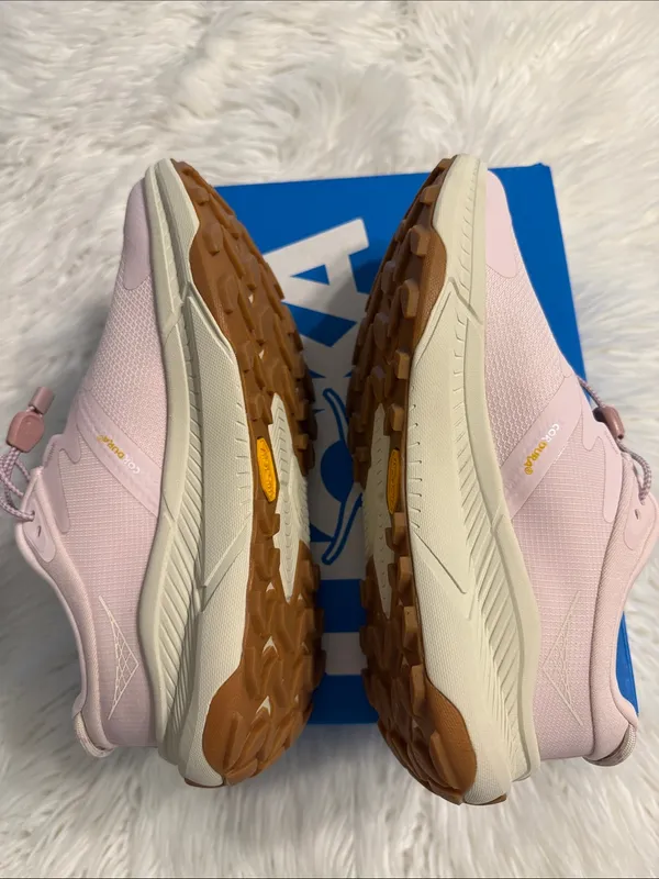 Hoka Transport Pale Pink /Lilac Trail Sneakers with Cream Midsole size 7 - Image 3
